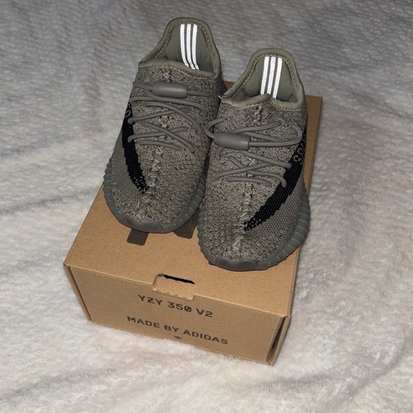 Yeezy Other - Toddler Yeezy 350